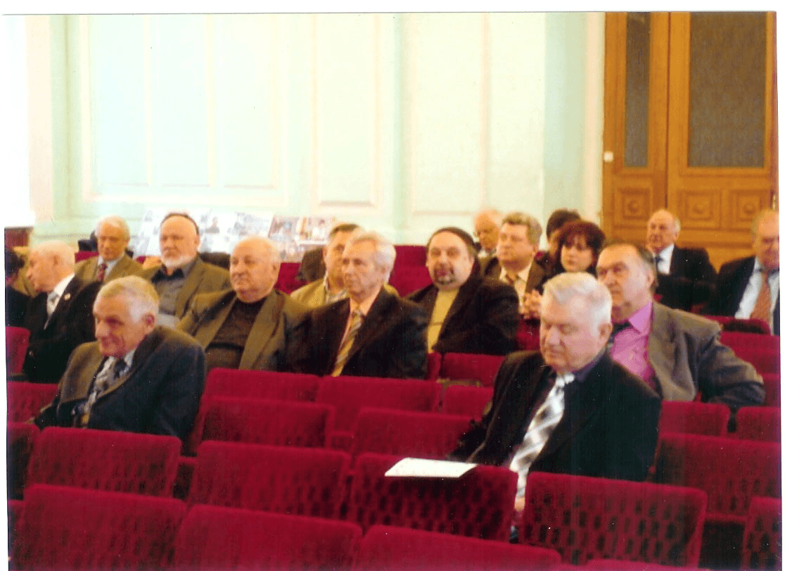 Члены юбилейного собрания
